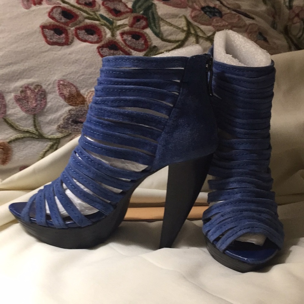 Two Lips platform heels - Picture 7 of 9